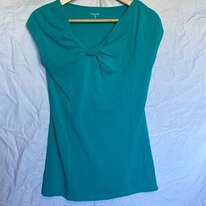 Garnet Hill XS twist neck shirt